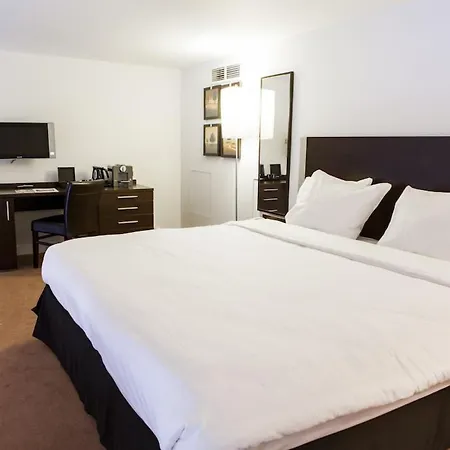 Progress Hotel